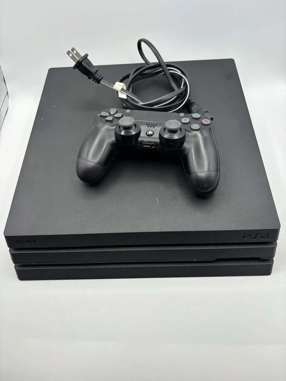 Sony PlayStation 4 PS4 Pro Console w/ Controller and Power Cable